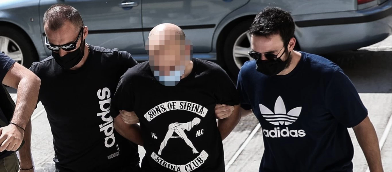 Υπόθεση 19χρονης - Ηλιούπολη: Αποκαλύψεις για τον αστυνομικό - Πρωταγωνιστής σε ερωτικό τρίγωνο με φρουρό πρώην υπουργού